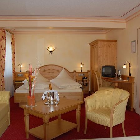 Hotel-Restaurant Schieble Kenzingen Bagian luar foto