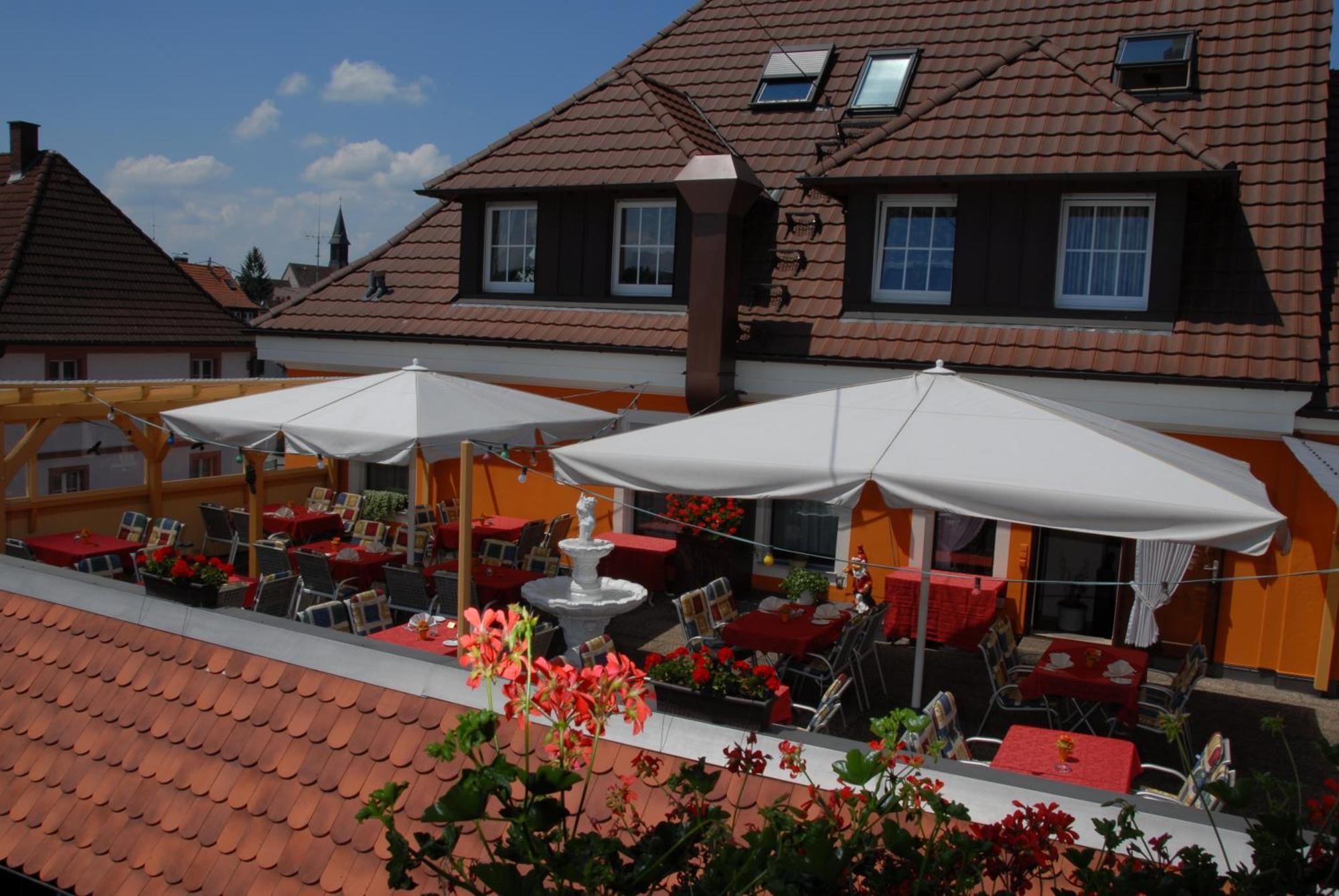 Hotel-Restaurant Schieble Kenzingen Bagian luar foto