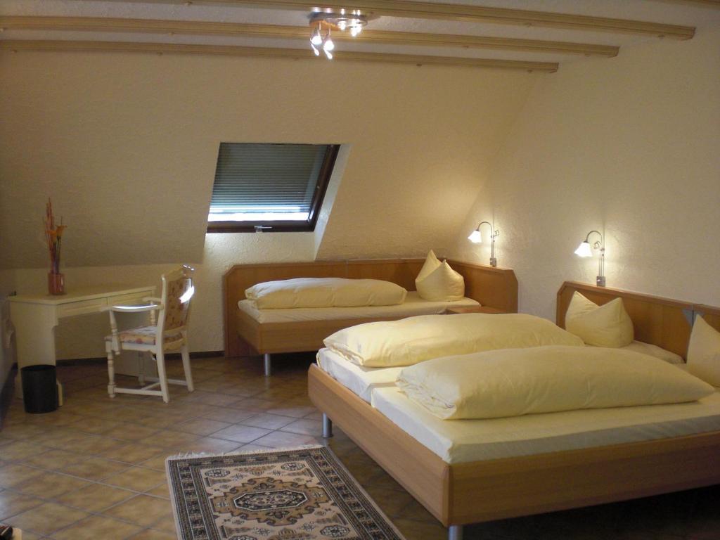 Hotel-Restaurant Schieble Kenzingen Ruang foto