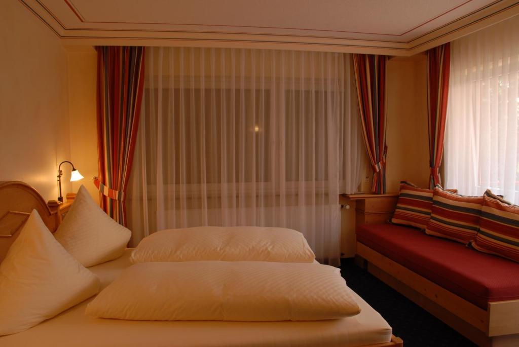 Hotel-Restaurant Schieble Kenzingen Ruang foto