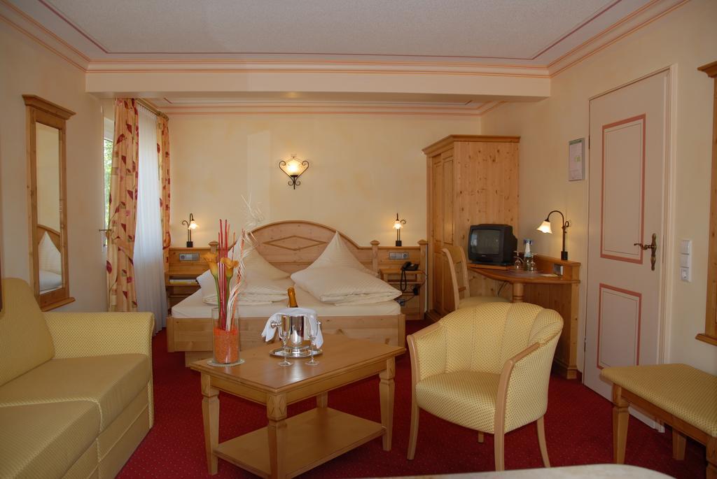 Hotel-Restaurant Schieble Kenzingen Bagian luar foto